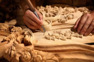 Read more about the article تحقیق هنر منبت کاری و مواد اولیه مورد استفاده در کار