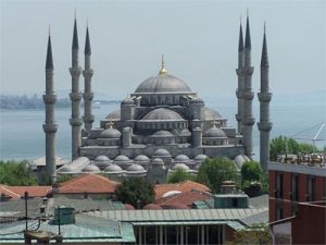 Read more about the article تحقیق تحلیل و بررسی بناهای مذهبی