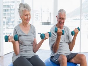 Read more about the article بروشور ورزش های مفید و مضر  برای سالمندان