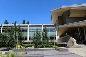 Read more about the article پاورپوینت کامل و جامع با عنوان بررسی شرکت مایکروسافت (Microsoft) در 22 اسلاید