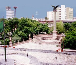 Read more about the article پاورپوینت کامل و جامع با عنوان بررسی شهر آگوئاسکالینتس در مکزیک در 15 اسلاید