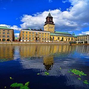 Read more about the article پاورپوینت کامل و جامع با عنوان بررسی شهر یوتبری یا گوتنبرگ در سوئد در 18 اسلاید