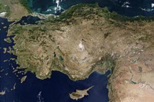 Read more about the article پاورپوینت کامل و جامع با عنوان بررسی جغرافیای کشور ترکیه در 18 اسلاید